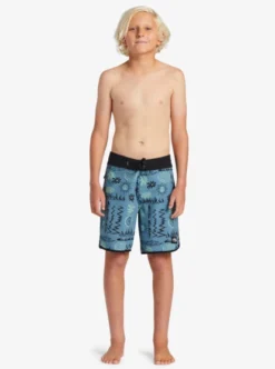 Quiksilver Boys 8-16 Surfsilk Radical Scallop Board Shorts -Sunny Fit Wear aqbbs03117 quiksilverw bmq9 frt9