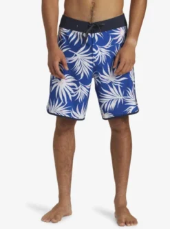 Quiksilver Mens Surfsilk Scallop 19" Board Shorts -Sunny Fit Wear aqybs03652 quiksilverw byc6 frt1