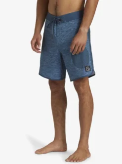 Quiksilver Mens Scallop Blank Canvas 18" Board Shorts -Sunny Fit Wear aqybs03660 quiksilverw bsl8 frt2
