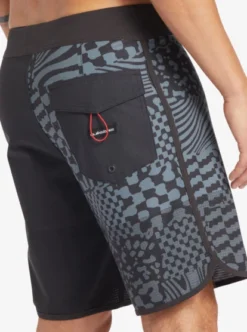 Quiksilver Mens Highlite Scallop 19" Board Shorts -Sunny Fit Wear eqybs04761 quiksilverw kta9 frt3