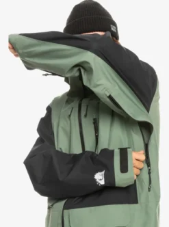 Quiksilver Mens Highline Pro Sammy Carlson 3L GORE-TEX® Technical Snow Jacket 18 Quiksilver Mens Highline Pro Sammy Carlson 3L GORE-TEX® Technical Snow Jacket -Sunny Fit Wear eqytj03423 quiksilverw gnb0 frt6