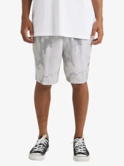 Quiksilver Mens Taxer Cargo 18" Amphibian Boardshorts
